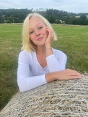 Sophia (25)