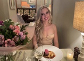 Jana (28)